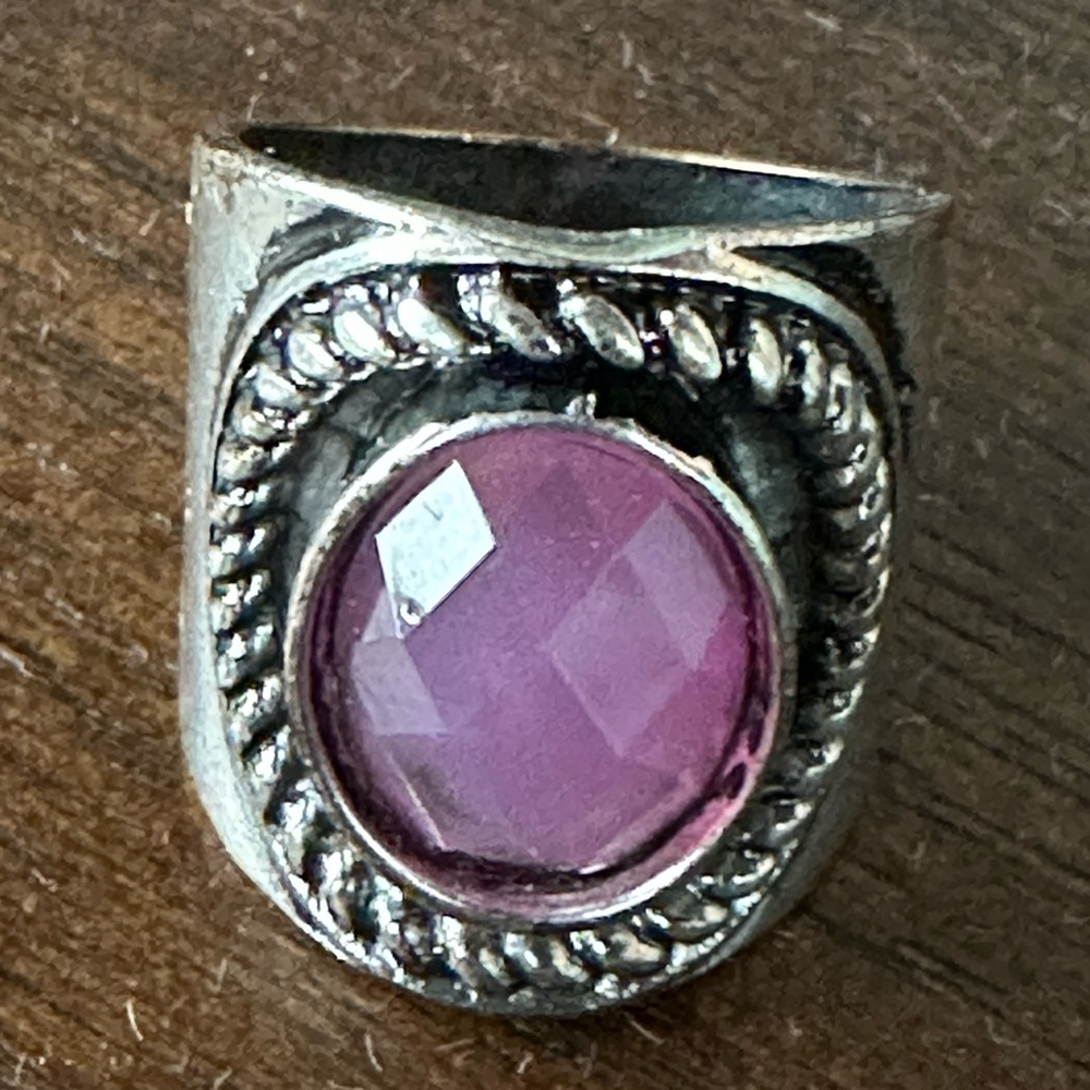 Women silver ring with purple oval size 6